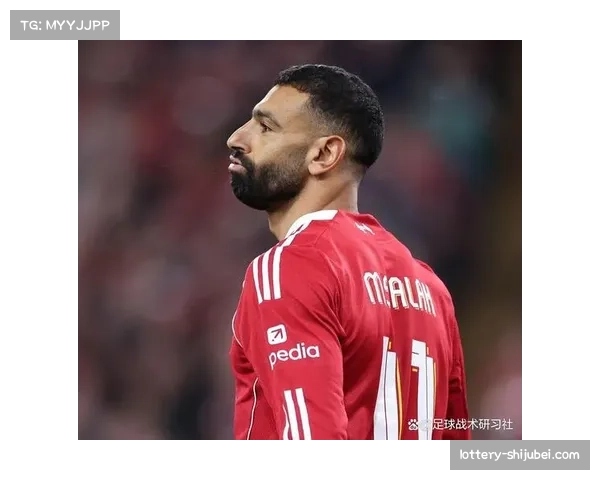 萨拉赫替补席引发争议 利物浦锋线面临重组 萨拉赫替补席引发争议 利物浦锋线面临重组